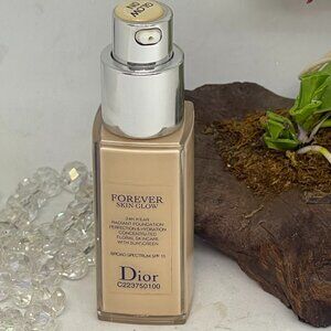 Dior Forever Skin Glow 24H Wear Radiant Foundation SPF 15 - 0N - .67 oz - New